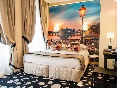 Ile De France Opera Hotell 3*