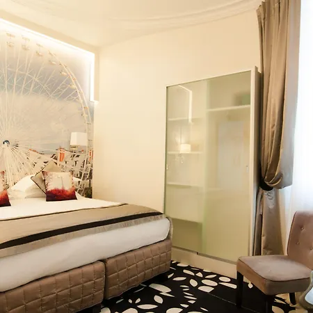 Otel Ile De France Opera 3*