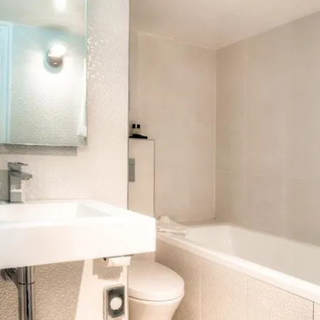 Ile De France Opera Otel Paris