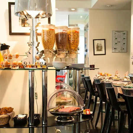 Ile De France Opera 3* Paris