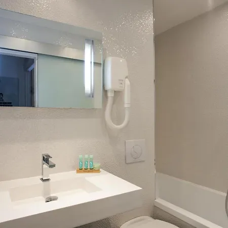 Ile De France Opera Otel Paris