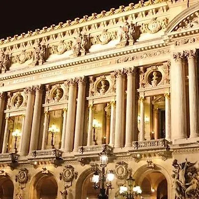 Ile De France Opera Hotell