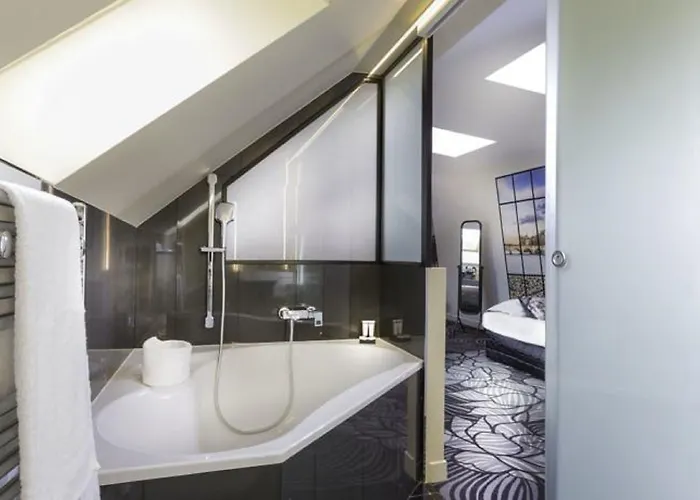 Ile De France Opera 3* Paris