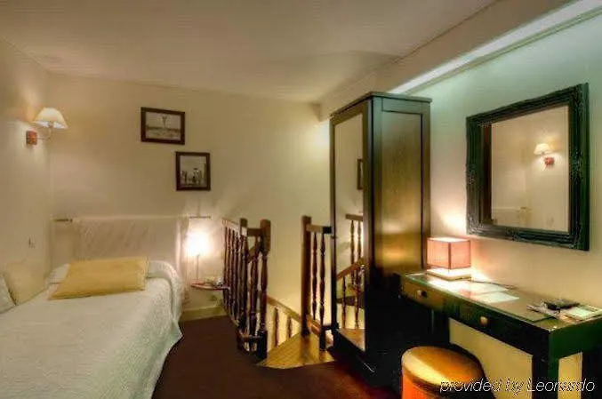 Hotel Ile De France Opera Paris